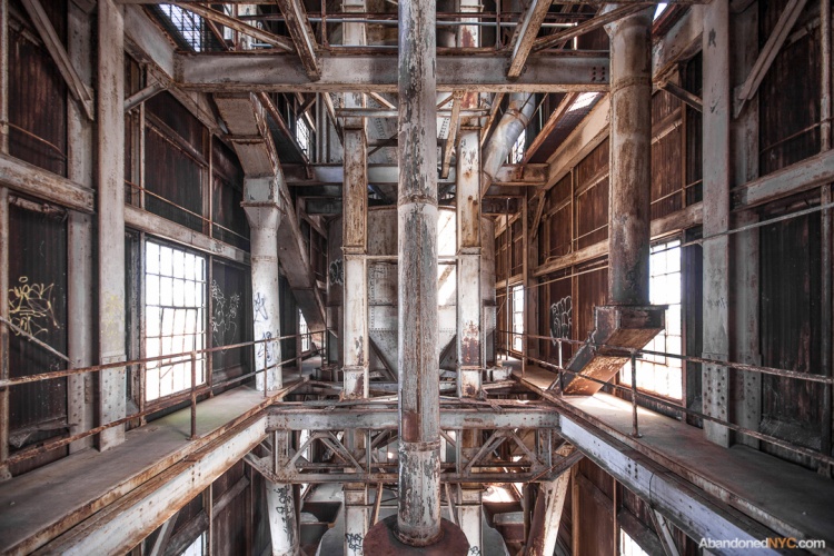 Abandoned NYC_Red Hook Grain Terminal_Will Ellis-014