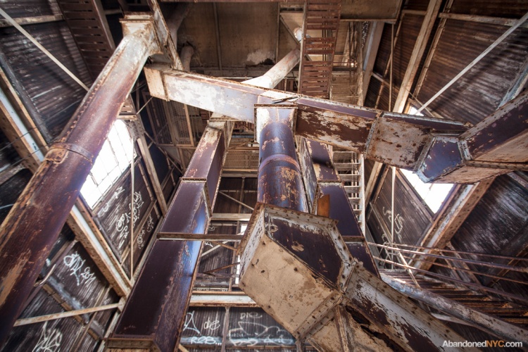 Abandoned NYC_Red Hook Grain Terminal_Will Ellis-015