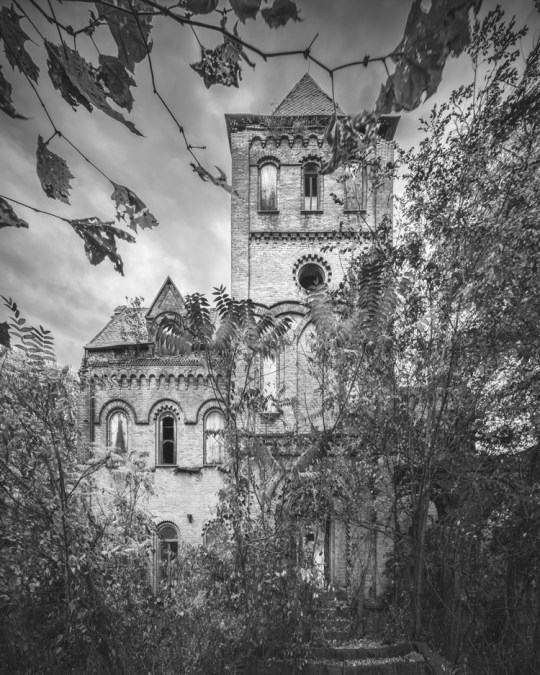 Abandoned Wyndclyffe Mansion