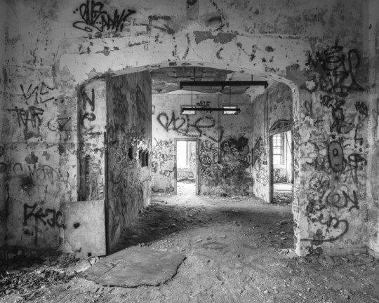 ABANDONED NYC_Will Ellis_Farm Colony-11