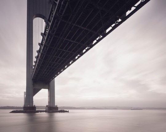 abandoned-nyc_staten-island_arthur-kill-road_approaching-staten-island-5