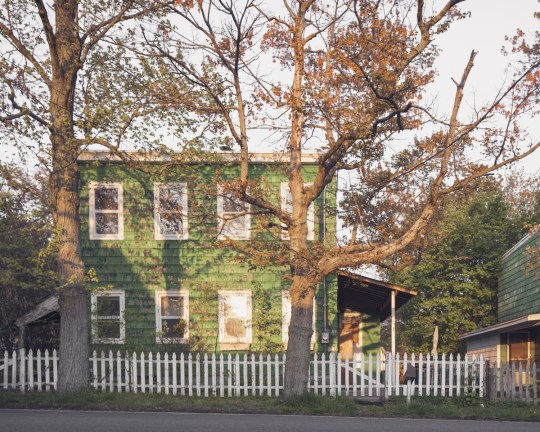 kreischer-mansion_abandoned-nyc_arthur-kill-road-4